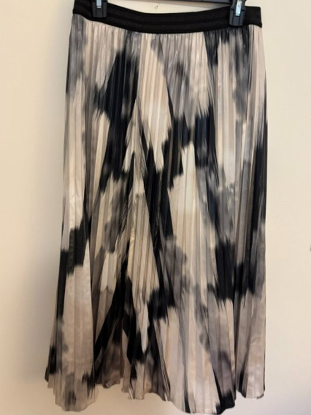Esqualo plisse midi skirt in fade